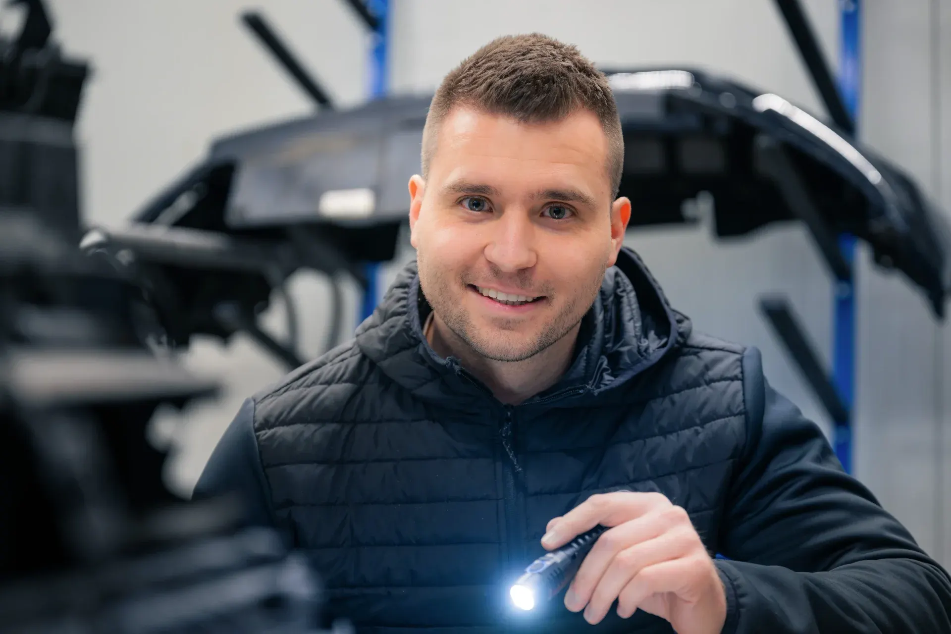 Unfallschaden an einem Fahrzeug - professionelle Schadensbewertung durch KFZ-Sachverständigen